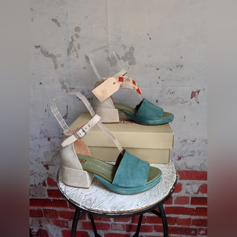 A.s.98 NWT/Box Sandals - Picture 8 of 15